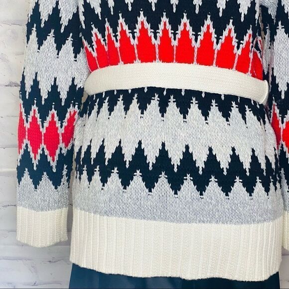 Two by Vince Camuto Jacquard Cozy Cardigan with belt - Picture 4 of 10